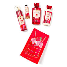 Bath and Body Works Strawberry Poundcake Gift Bag Set 4pcs